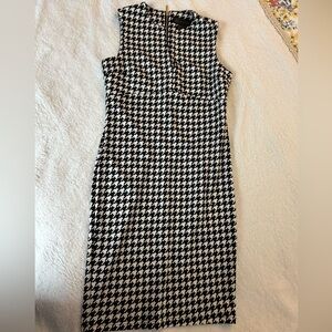 Women’s Size Large Kardashian Kollection Houndstooth Dress